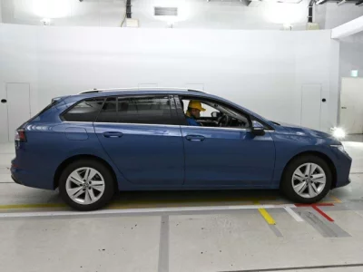 Volkswagen GOLF VARIANT  с аукциона в Японии