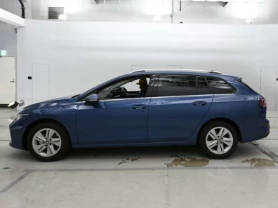 Volkswagen GOLF VARIANT  с аукциона в Японии