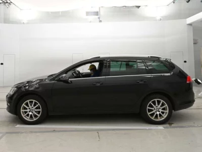 Volkswagen GOLF VARIANT  с аукциона в Японии