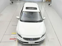 Volvo V60 лот № 38111 оценка 3.5  с аукциона в Японии 6