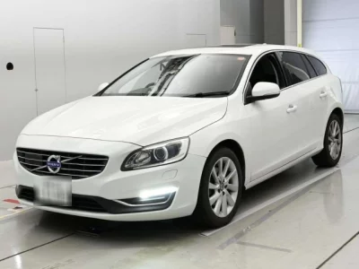 Volvo V60  с аукциона в Японии