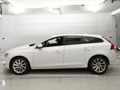 Volvo V60  с аукциона в Японии