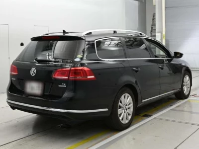 Volkswagen PASSAT VARIANT  с аукциона в Японии