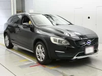 Volvo V60 лот № 90191 оценка 3.5  с аукциона в Японии 4