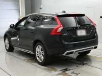 Volvo V60 лот № 90191 оценка 3.5  с аукциона в Японии 5