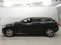 Volvo V60 лот № 90206 оценка 3.5  с аукциона в Японии 3