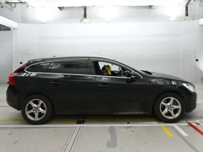 Volvo V60  с аукциона в Японии