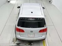 Volkswagen GOLF TOURAN лот № 90699 оценка 4  с аукциона в Японии 7