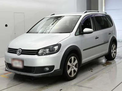 Volkswagen GOLF TOURAN  с аукциона в Японии