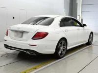 Mercedes-Benz E CLASS лот № 38202 оценка 4  с аукциона в Японии 1