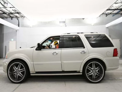 Ford LINCOLN NAVIGATOR