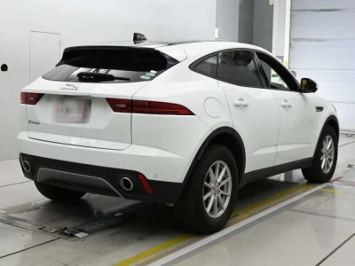 Jaguar E-PACE  с аукциона в Японии