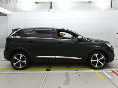 Peugeot 5008  с аукциона в Японии