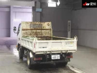 Toyota DYNA лот № 7153 оценка 3  с аукциона в Японии 1