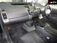 Toyota Prius лот № 30302 оценка 3  с аукциона в Японии 2