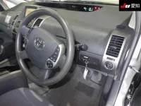 Toyota Prius лот № 30162 оценка R  с аукциона в Японии 4