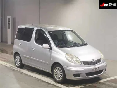 Toyota FUNCARGO  с аукциона в Японии