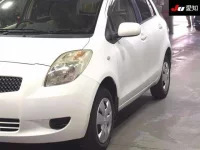 Toyota VITZ лот № 30215 оценка 4  с аукциона в Японии 6