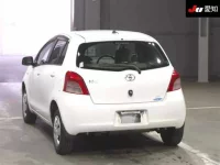 Toyota VITZ лот № 30215 оценка 4  с аукциона в Японии 1