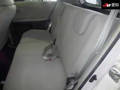 Toyota VITZ  с аукциона в Японии