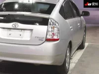 Toyota Prius лот № 30903 оценка R  с аукциона в Японии 7