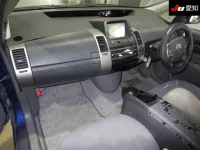 Toyota Prius лот № 30491 оценка 3.5  с аукциона в Японии 2