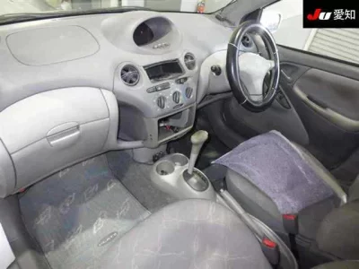 Toyota PLATZ  с аукциона в Японии