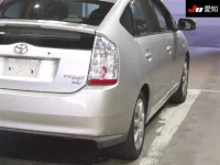 Toyota Prius лот № 30008 оценка 3.5  с аукциона в Японии 7