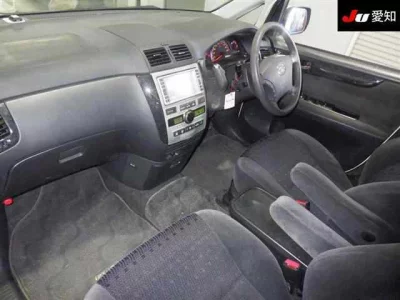 Toyota Ipsum