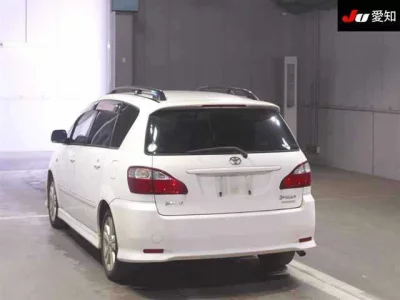 Toyota Ipsum