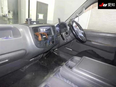 Nissan Caravan