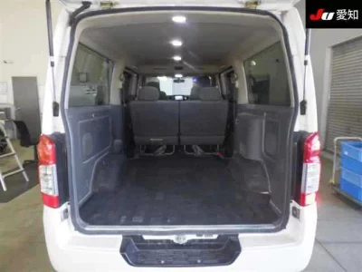 Nissan Caravan