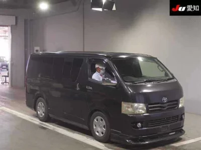 Toyota HiAce Van