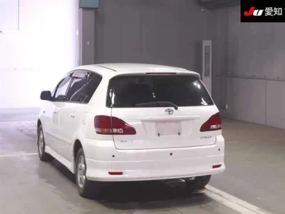 Toyota Ipsum