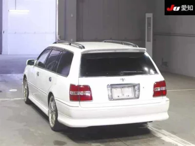 Toyota Crown Estate