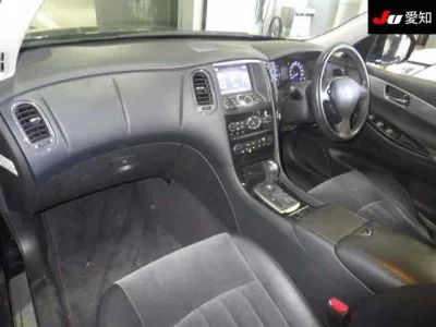 Nissan Skyline Crossover