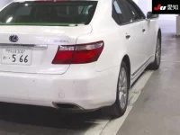 Lexus LS лот № 30131 оценка 3.5  с аукциона в Японии 7