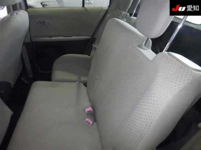 Toyota VITZ  с аукциона в Японии