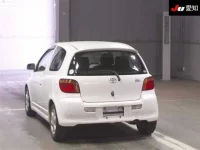 Toyota VITZ лот № 30233 оценка 3.5  с аукциона в Японии 1