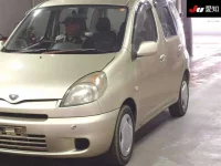 Toyota FUNCARGO лот № 30094 оценка 3.5  с аукциона в Японии 6