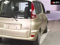 Toyota FUNCARGO лот № 30094 оценка 3.5  с аукциона в Японии 7