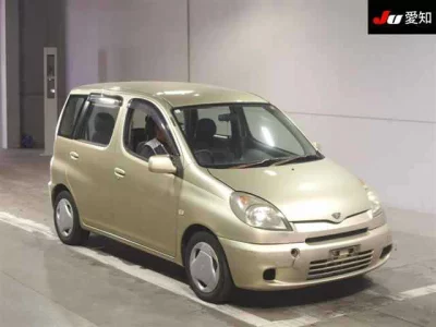 Toyota FUNCARGO  с аукциона в Японии