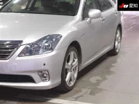 Toyota CROWN лот № 30241 оценка 3  с аукциона в Японии 6