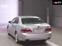 Toyota CROWN лот № 30241 оценка 3  с аукциона в Японии 1