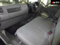 Toyota DYNA лот № 8077 оценка R  с аукциона в Японии 2