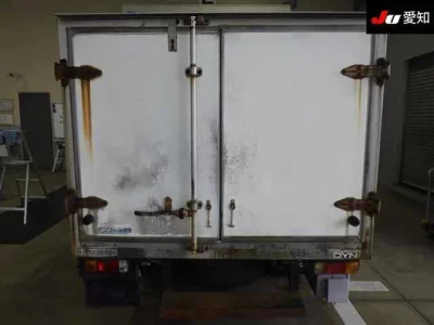 Toyota DYNA  с аукциона в Японии