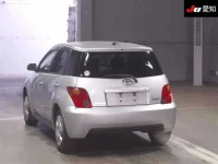 Toyota IST лот № 30255 оценка R  с аукциона в Японии 1