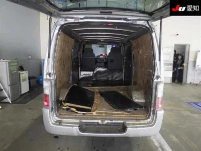 Nissan Caravan