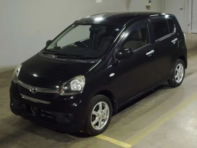 Toyota PIXIS EPOCH  с аукциона в Японии