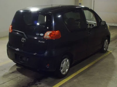 Toyota PORTE  с аукциона в Японии